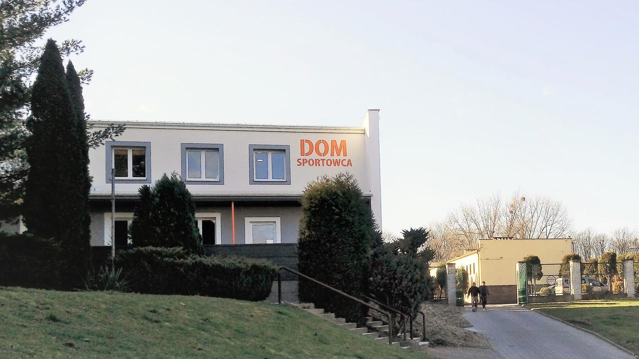 Dom Sportowca Bed & Breakfast Raciborz Exterior photo